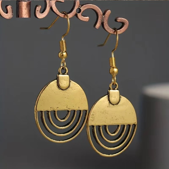 Jewelry - NEW Vintage Round Bronze Hollow Hook Earrings